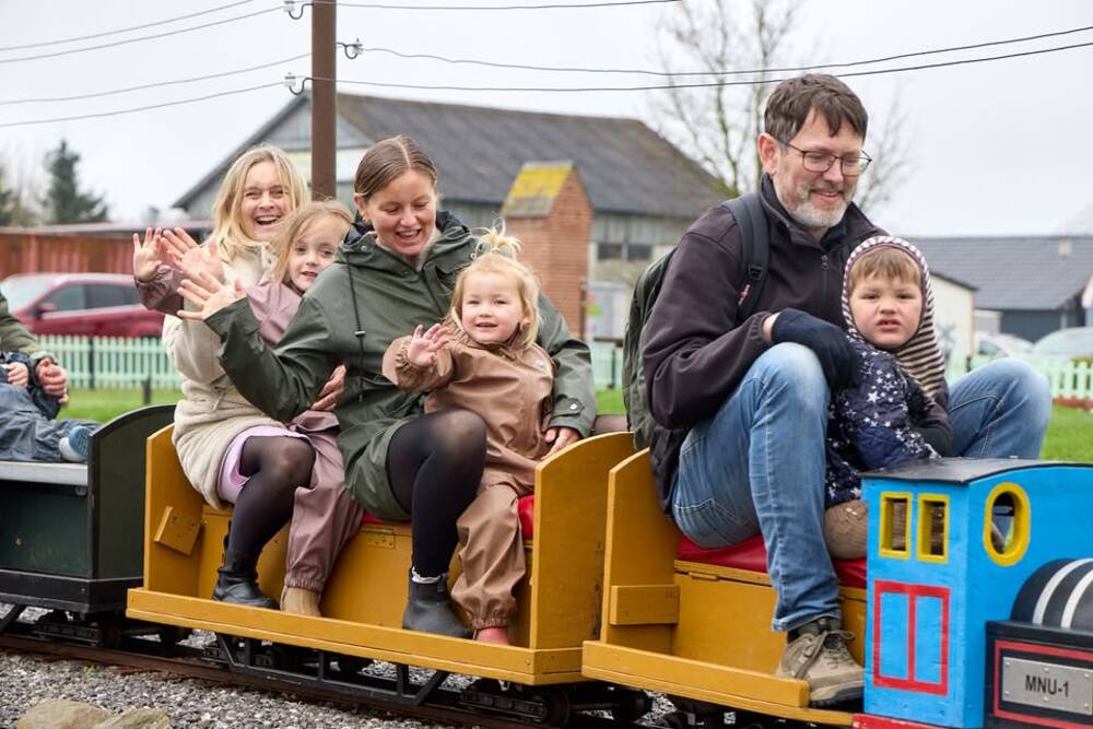 Sæsonåbning i Modelparken – Påskedag 🚂🐣