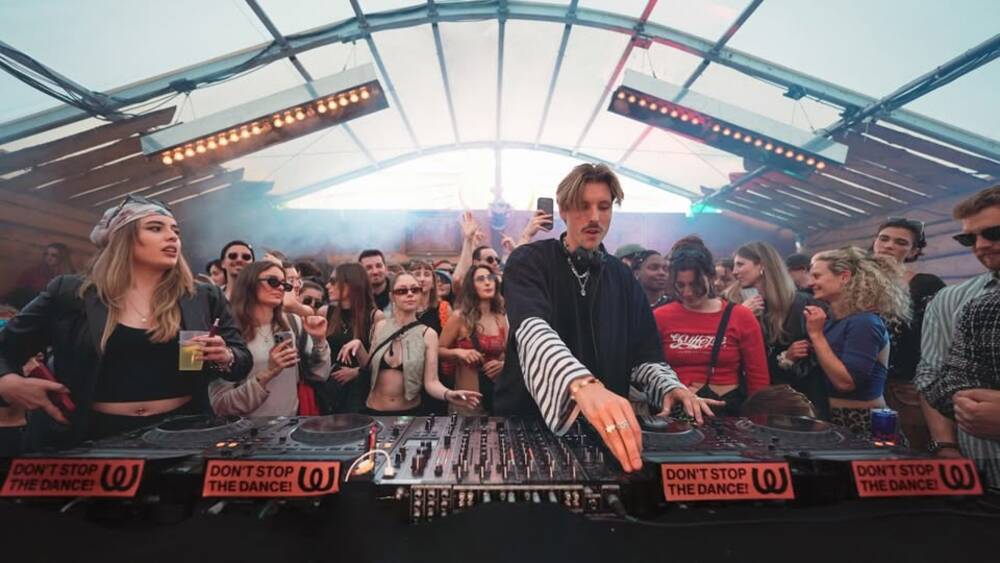 Escapism Presents: CHRIS LUNO & MORE