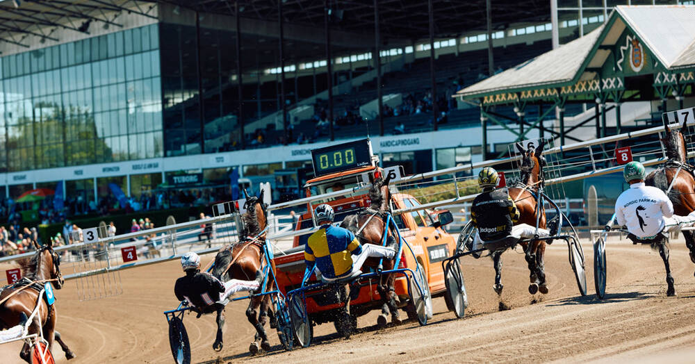 Charlottenlund Travbane